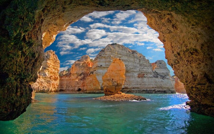Lagos: Ponta da Piedade Rock Formations Guided Boat Tour - Weather reality check: plan for fog and cave access