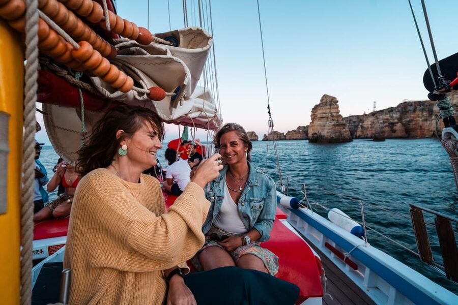 Lagos: Sunset Sail aboard a Traditional Boat with Prosecco - What to Wear on the Atlantic: Windbreakers and Warm-Layer Strategy