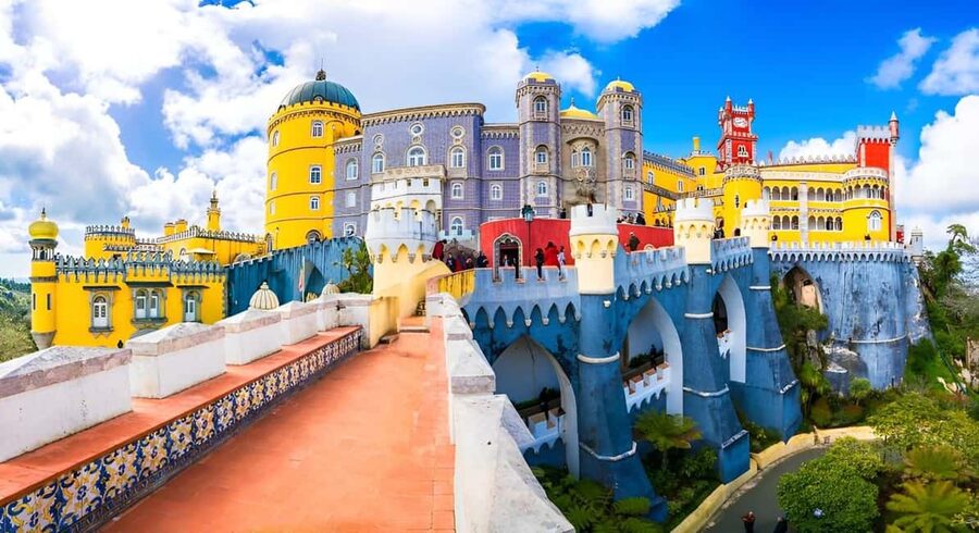 Lisboa: Sintra, Pena, Regaleira, Roca Coast, & Cascais Tour - Key takeaways before you go