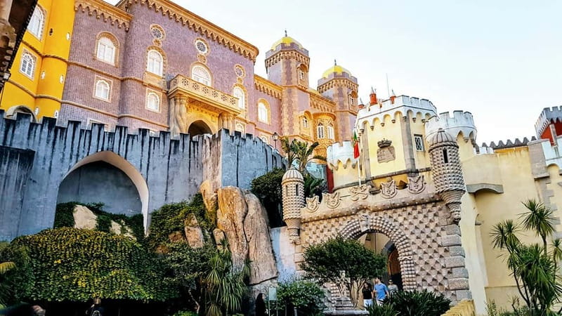 Lisboa: Sintra, Pena, Regaleira, Roca Coast, & Cascais Tour - How the full-day timing works (and where you might feel rushed)