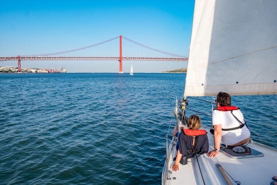Lisbon: 1 or 2-Hour Cruise along the Tagus River - Why Lisbon looks different from the water