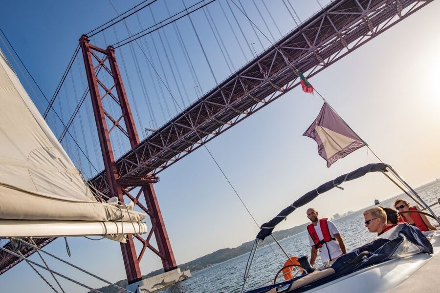 Lisbon: 1 or 2-Hour Cruise along the Tagus River - What you see on the Tagus: Belém up close and Lisbon from a new angle