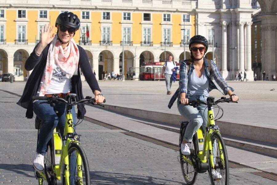 Lisbon: 3-Hour Tour by E-Bike - Miradouro das Portas do Sol: Classic Lisbon View, Guided Not Random