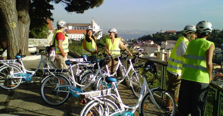 Lisbon: 7 Hills Half-Day Electric Bike Tour - Key Things You’ll Notice on This 7 Hills E-Bike Tour