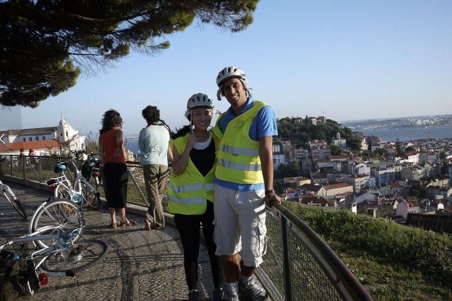 Lisbon: 7 Hills Half-Day Electric Bike Tour - Chão do Loureiro and Miradouro da Graça: Panoramas That Just Hit Different