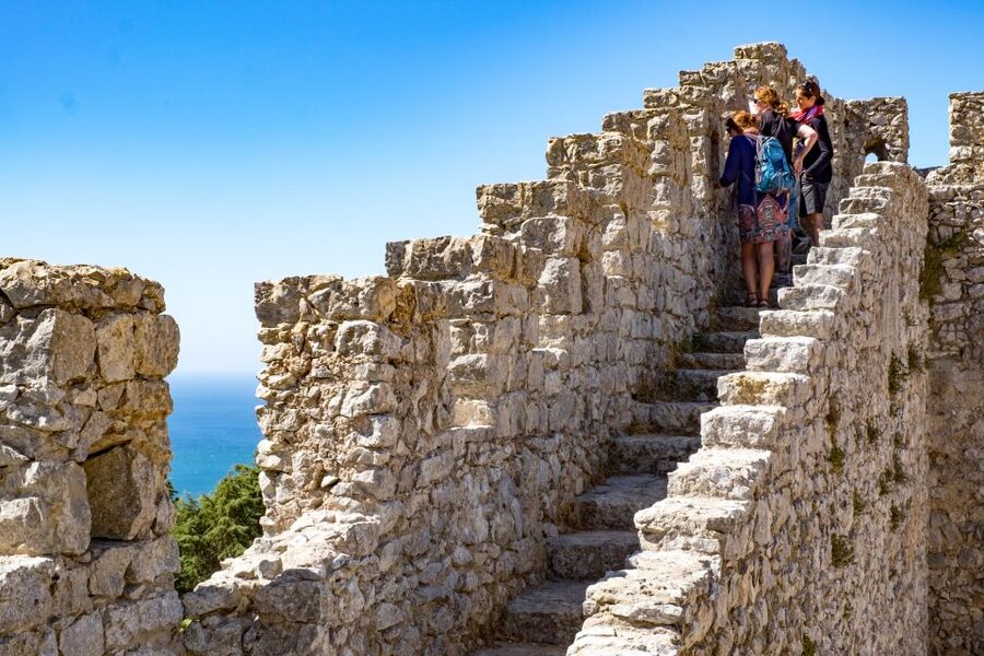 Lisbon: Arrábida Natural Park and Sesimbra Day Trip - Saint Margareth’s Cave and Portinho da Arrábida harbor