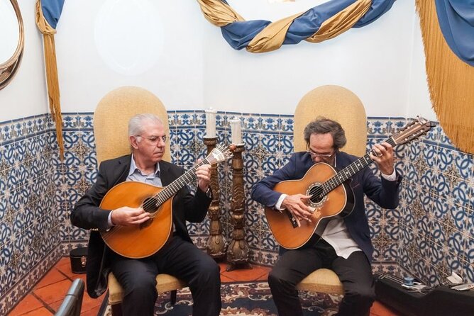 Lisbon: Authentic Fado Show, Dinner and Night Tour - The live Fado show: where emotion does the talking