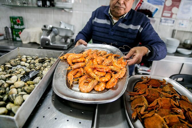 Lisbon Awakens: A Culinary Crossroads, Reborn. - Mercado de Campo de Ourique: Where Market Snacks Feel Local