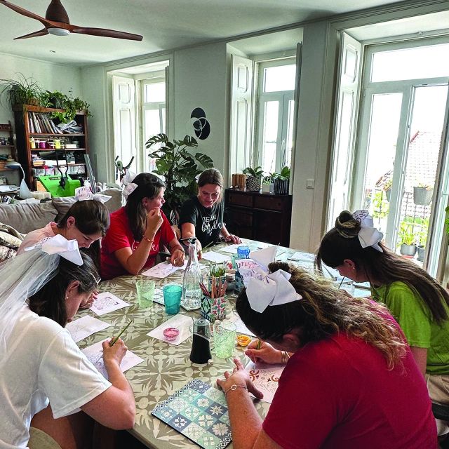 Lisbon: Azulejos' Design Create Your Own Tile Workshop - The Studio Experience: Cozy Atmosphere and Helpful Guidance