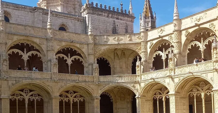 Lisbon: Belem, Jeronimos Monastery, and Coach Museum Tour - Belém in 3.5 hours, without the long Jerónimos waits
