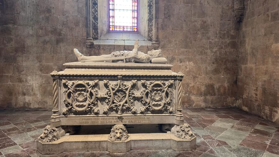 Lisbon: Belem Tour with Pastéis at Jerónimos Monastery - Iglesia de Santa Maria de Belém: where Manueline details meet Vasco da Gama’s tomb