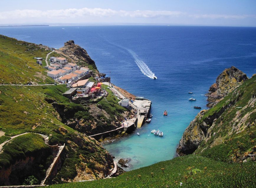 Lisbon: Berlenga Islands, Peniche & Óbidos Tour - Boarding the Ferry: Berlenga Grande and the Open Atlantic