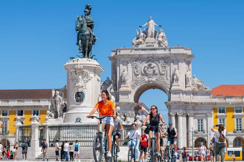 Lisbon: Bike Tour from Lisbon to Belém + Liquor & Pastry - Stop-by-stop: what you’ll see as you roll toward the water