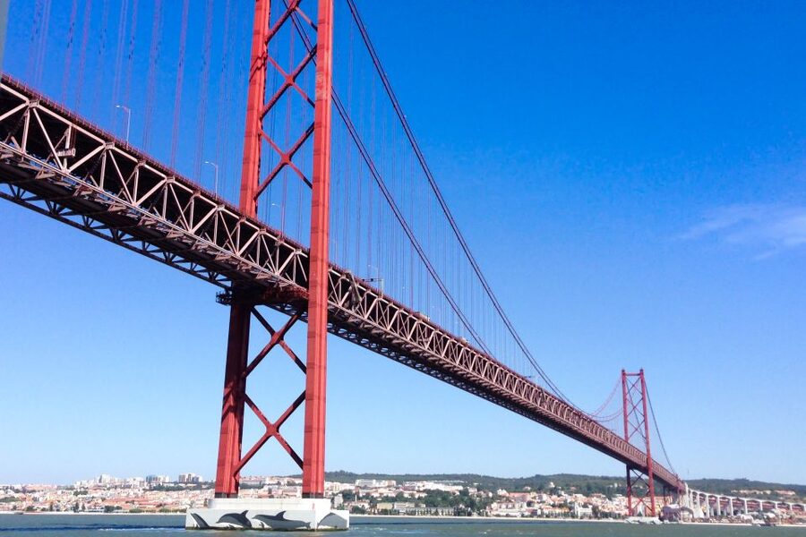 Lisbon: Boat Tour Ticket and Hop-on Hop-off 48-Hour Bus. - Yellow Boat Tagus cruise: 25 de Abril Bridge views and one-way timing that matters