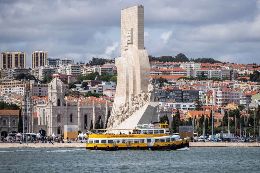Lisbon: Boat Tour Ticket and Hop-on Hop-off 48-Hour Bus. - Stop-by-stop planning for a smooth 2-day Lisbon rhythm