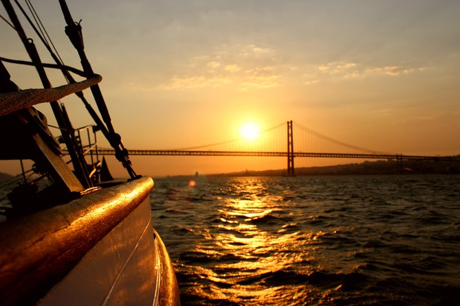 Lisbon: Daylight or Sunset on a Vintage Sailboat - Finding Your Vintage Sail at Santo Amaro Dock (and not losing time)