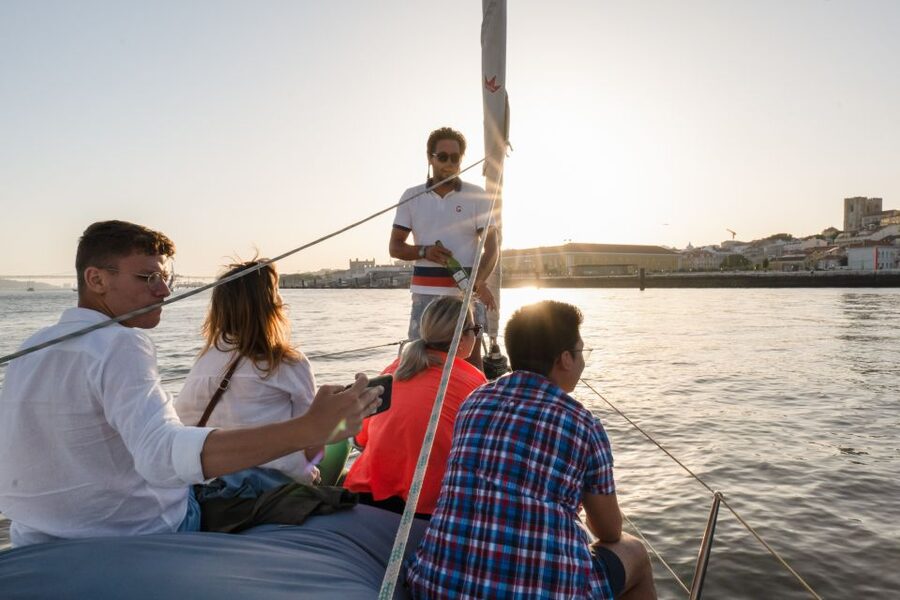 Lisbon: Daytime/Sunset/Night City Sailboat Tour with Drink - Meeting at Doca de Belém, Gate 1, and getting comfortable fast