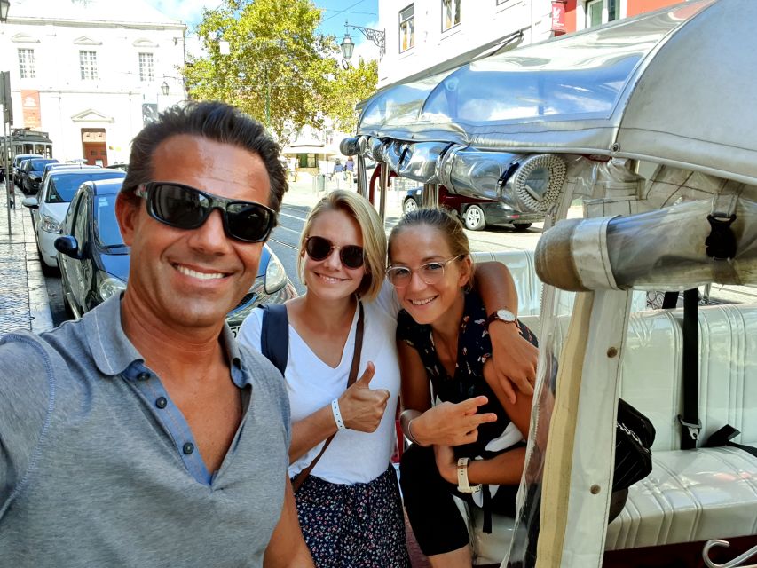 Lisbon: Electric Tuk Tuk Private Tour of the Seven Hills - Entering the route: Restauradores to Rossio, Glória, and Santa Justa Lift