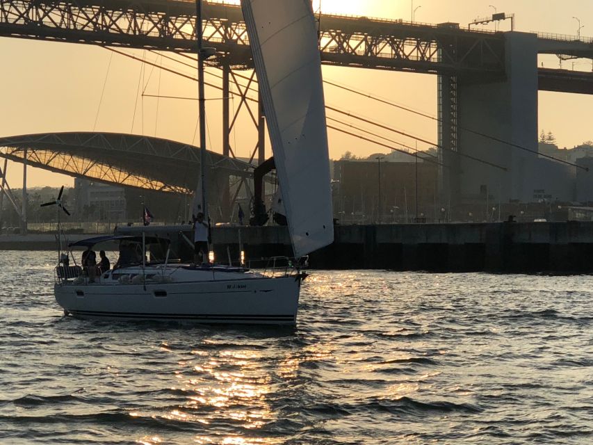 Lisbon: Enjoy a Sunset or Night Tagus River Sailboat Cruise - Arriving and Getting Comfortable on the Boat