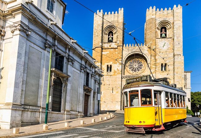 Lisbon Essential Walking Tour: History, Stories and Lifestyle - Key highlights at a glance