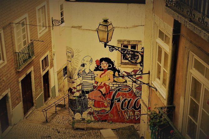 Lisbon Fado Experience: Walking Tour, Dinner and Live Music Show - Price and what you truly get for $59.77