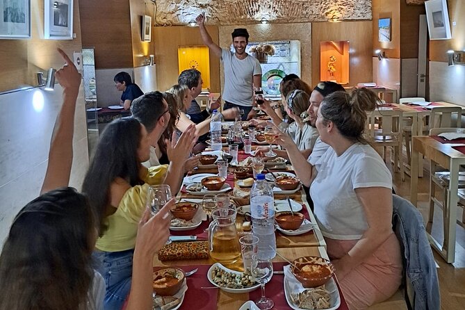 Lisbon Foodies Small-Group Walking Tour - Meeting at Hard Rock Cafe and Staying Comfortable on the Walk