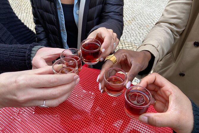 Lisbon Foodies Small-Group Walking Tour - Stop-by-Stop: From Largo de São Domingos to Praça dos Restauradores