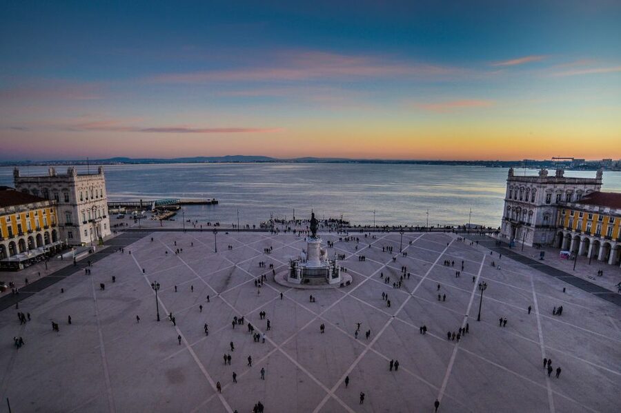 Lisbon: Full-Day City Tour with Cable Car Ride - Park of the Nations Cable Car: A Modern Lisbon Finish Over the Tagus