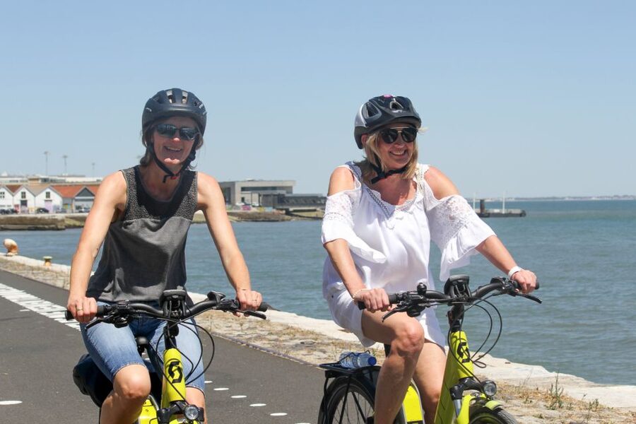 Lisbon: Guided Tour of Historic Belém by Electric Bike - Coffee break in a calmer waterfront spot