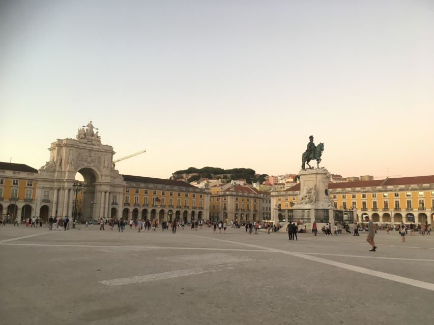 Lisbon: Hills, Alfama, and Mouraria Tour by Electric Bike - National Pantheon of Santa Engracia: baroque monument energy plus a payoff view