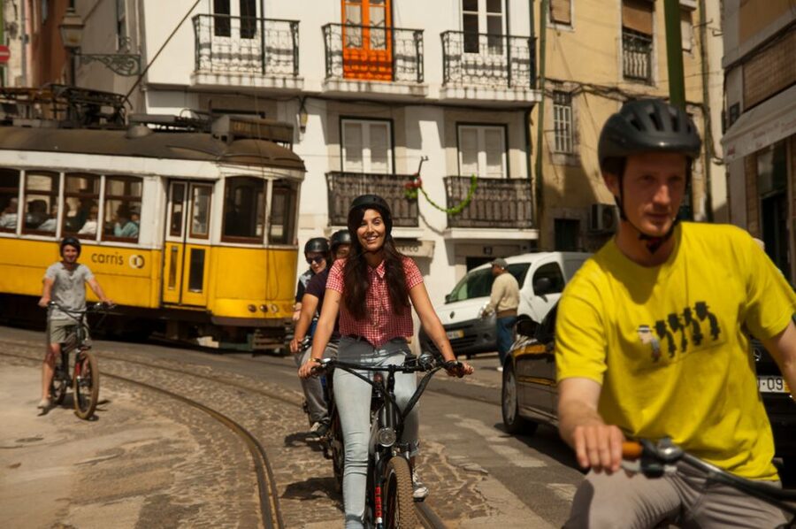 Lisbon: Hills, Alfama, and Mouraria Tour by Electric Bike - Alfama on electric assist: oldest streets, iconic stops, and castle energy