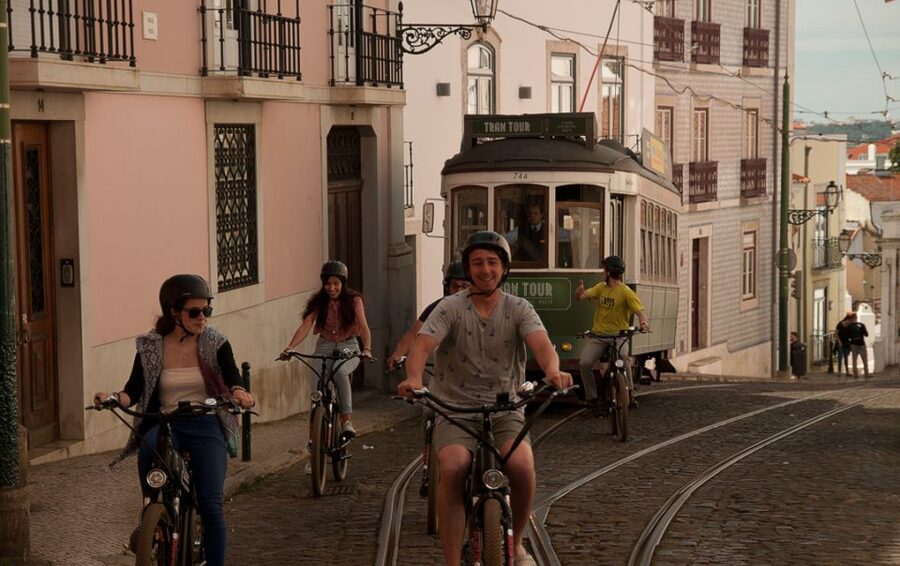 Lisbon: Hills, Alfama, and Mouraria Tour by Electric Bike - What you should watch for before you book