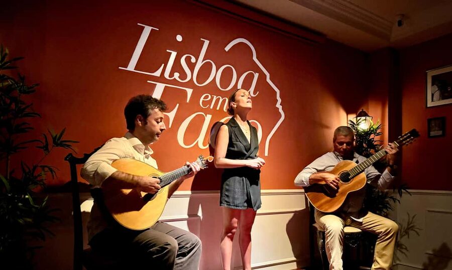 Lisbon: Live Fado Show with Port Wine at Lisboa em Fado - Key things to notice before you go