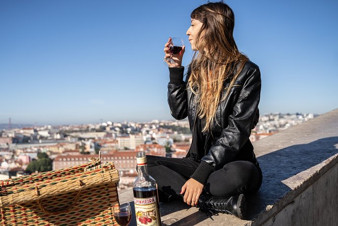 Lisbon Private 5-Hour Eco Tuk-Tuk Tour with Local Tastings - UNESCO tickets: when outside is enough, and when it isn’t
