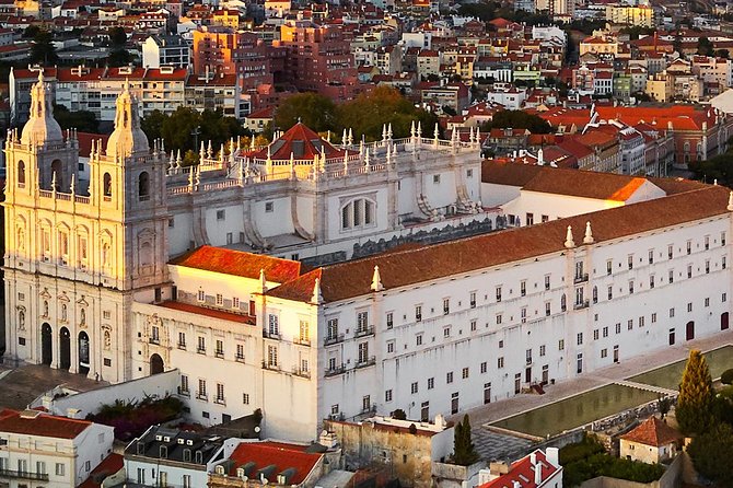 Lisbon Private Tuk Tuk Tour and Hotel Pickup: 2, 3, or 4 Hours - What your guide actually does in the tuk-tuk (beyond driving)