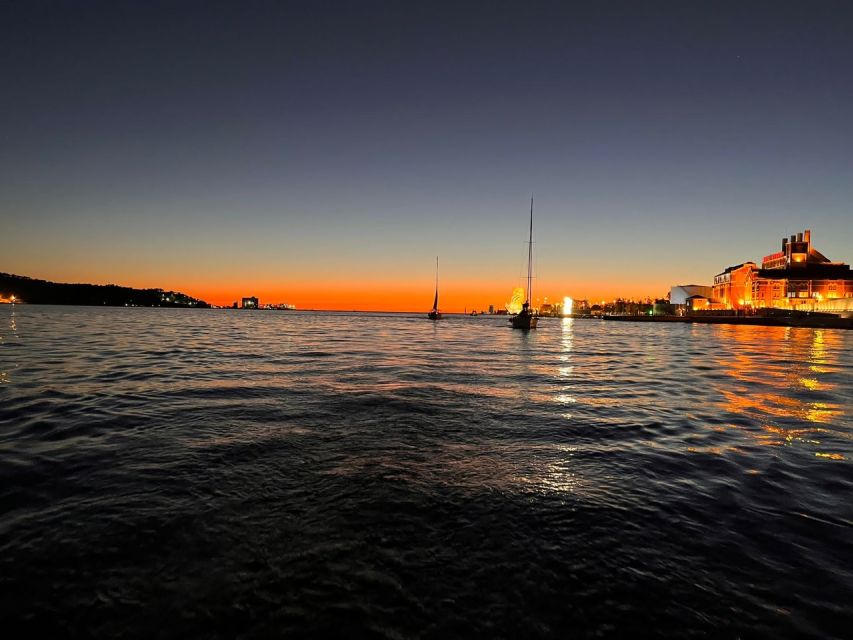 Lisbon: Sailboat Sunset Tour with a Drink - Why a Tagus sunset sail feels like Lisbon at street level, but better