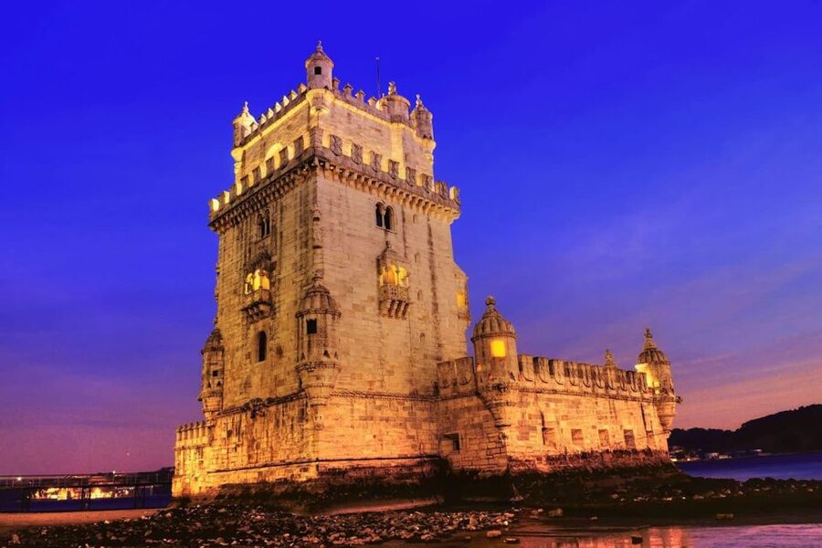 Lisbon: Sailboat Tour w/ Local Guide and Open Bar Green Wine - Value check at $35: why this feels fair for what you get