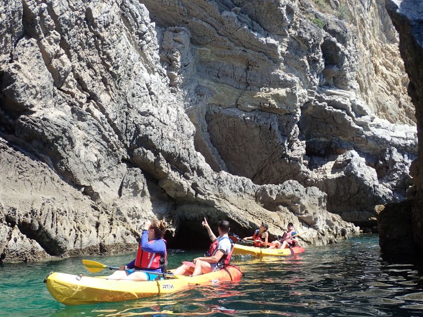 Lisbon: Sesimbra Kayak Discovery Experience - The value you feel in the small group and the guide setup