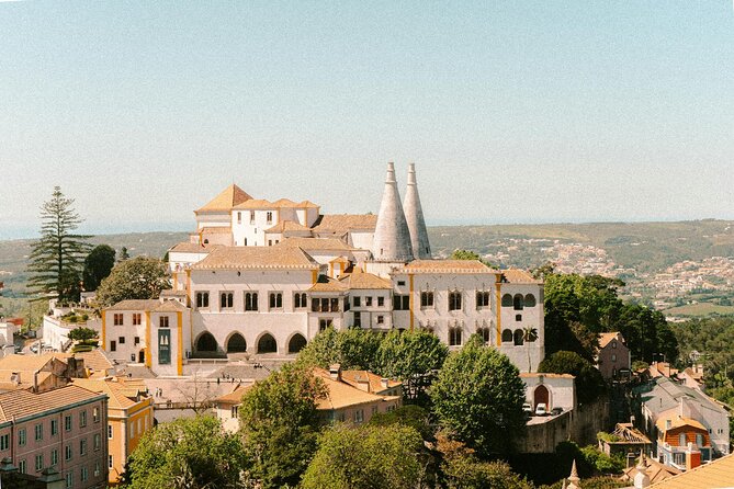 Lisbon: Sintra Half-Day Guided Tour with Pena Palace Tickets - Meeting Point, Timing, and How the Group Works (Hard Rock Cafe, max 16)