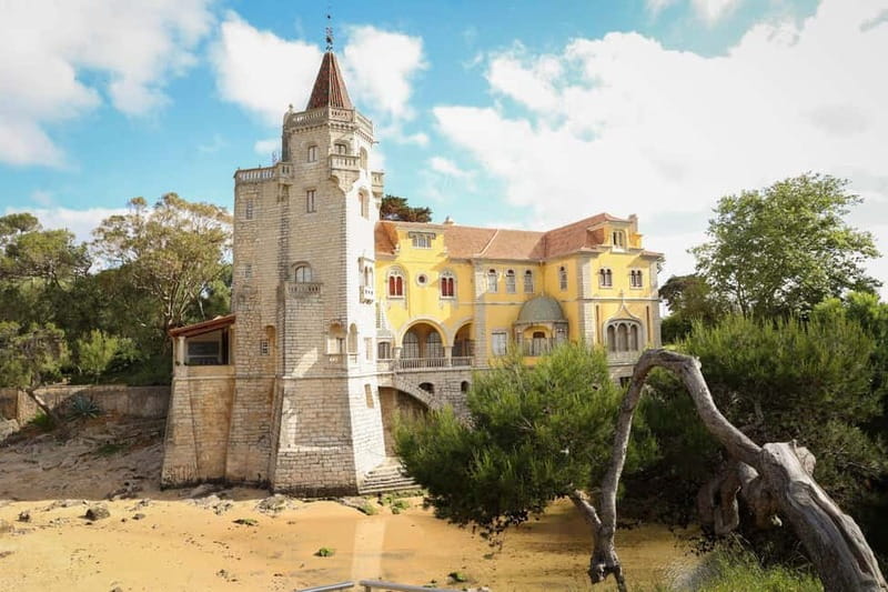 Lisbon: Sintra, Pena, Cascais & Cabo Day Tour With Tickets - Cabo da Roca: the Atlantic’s hardest photo light