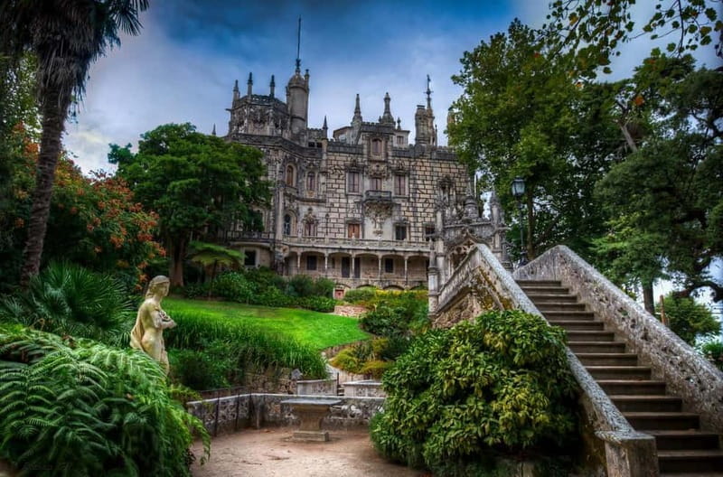 Lisbon: Sintra, Pena Palace, Regaleira & Monserrate Day Trip - Key things to know before you go