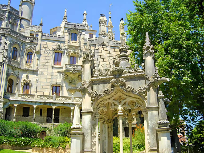 Lisbon: Sintra, Pena, Regaleira, Cabo & Cascais Tour - FAQ