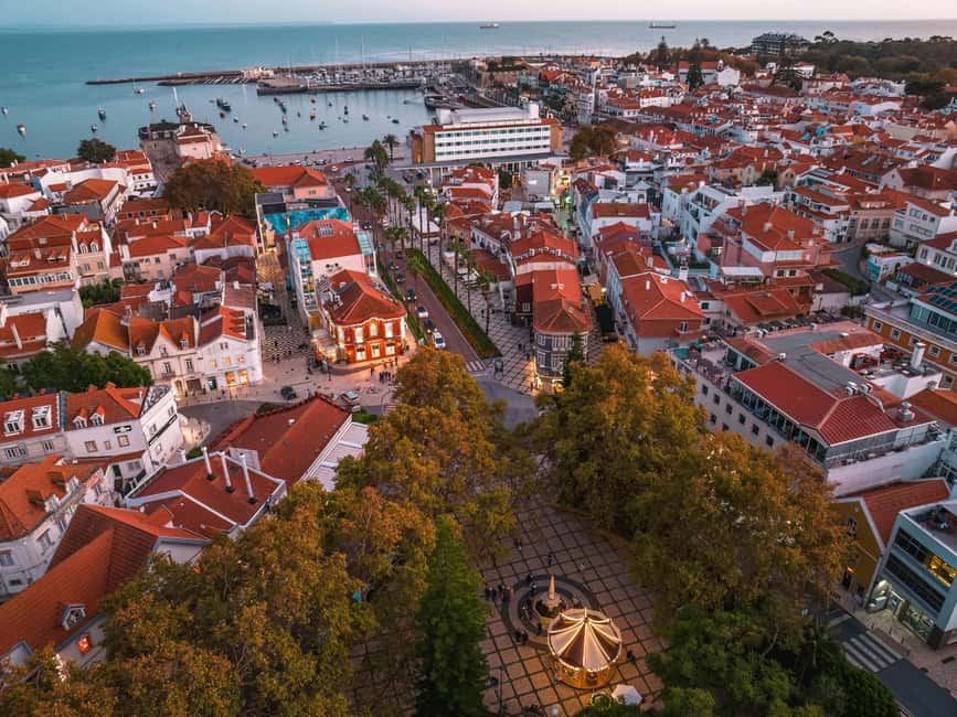 Lisbon: Sintra, Pena, Regaleira, Cabo & Cascais Tour - Group Size, Guides, and the Pace You Actually Feel