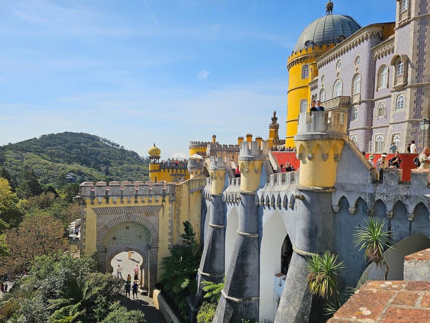 Lisbon: Sintra, Pena, Regaleira, Cabo Roca Coast & Cascais - Cascais free time, lunch options, and the Estoril pass-by