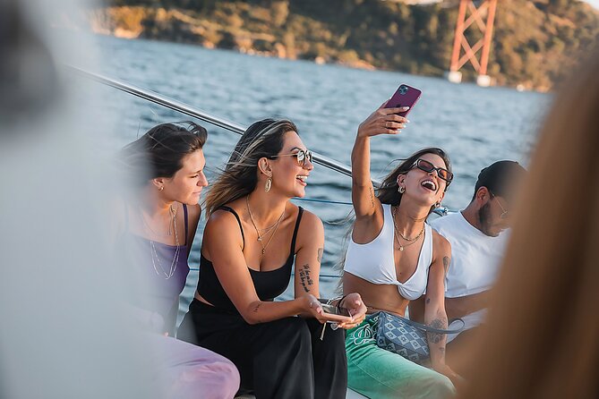 Lisbon: Sunset Catamaran Boat Tour with Music and Drinks - Comfort and timing: why blankets and a jacket matter more than you expect