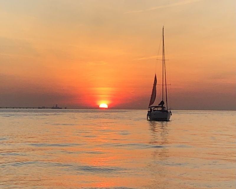Lisbon: Sunset Cruise with Drinks - Key highlights to look forward to