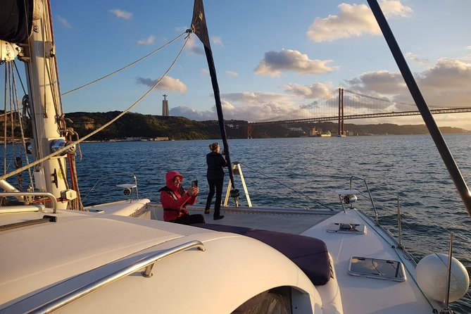 Lisbon: Sunset Cruise With Drinks on Spacious Yacht - Mercedes-Benz Oceanic Lounge, and Why It Sets the Tone