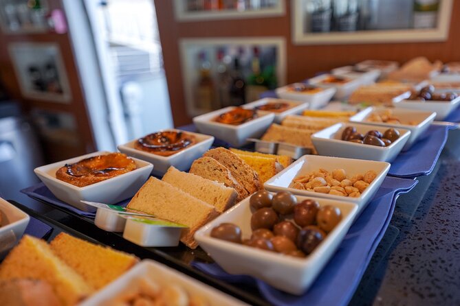 Lisbon Sunset Cruise with Wine and Snacks - What this Lisbon sunset cruise is really like