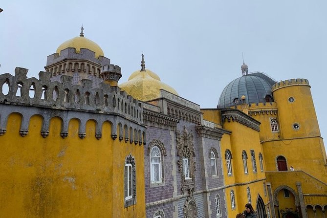 Lisbon Super Saver: 2-Day Sintra, Cascais, Fatima, Nazare and Obidos Small-Group Day Trips - Nazaré Comes Alive With Beach Town Food and Cliff Views