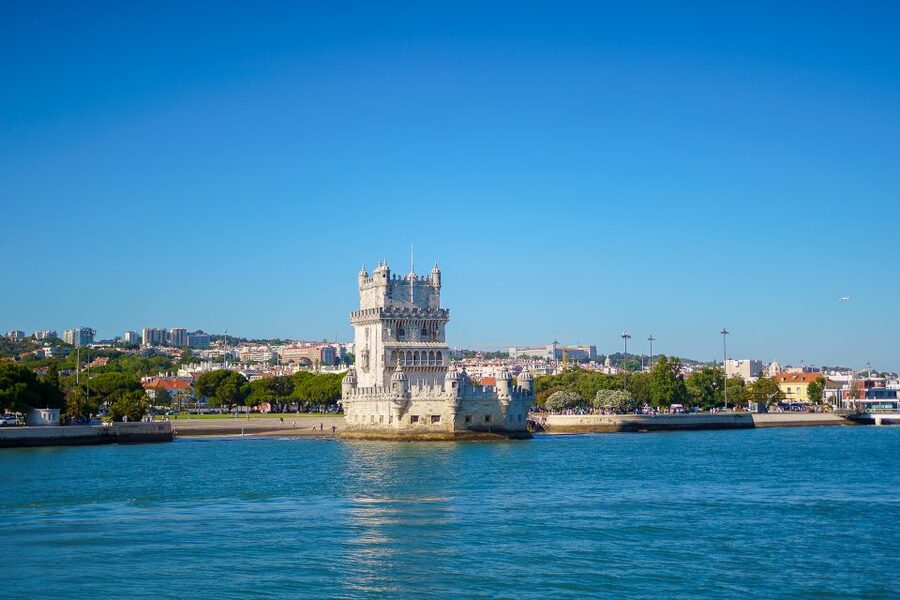 Lisbon: Tagus River Cruise with Welcome Drink - The Comfortable Boat Experience You’ll Actually Enjoy for 90 Minutes